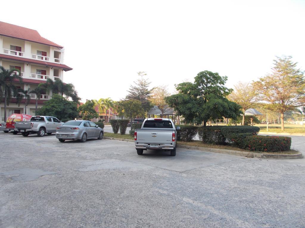 Hotel A.P.Garden Kalasin Esterno foto