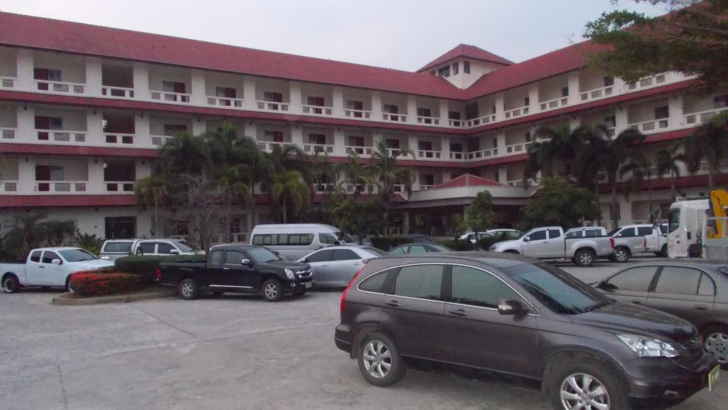 Hotel A.P.Garden Kalasin Esterno foto