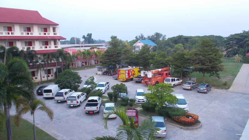 Hotel A.P.Garden Kalasin Esterno foto