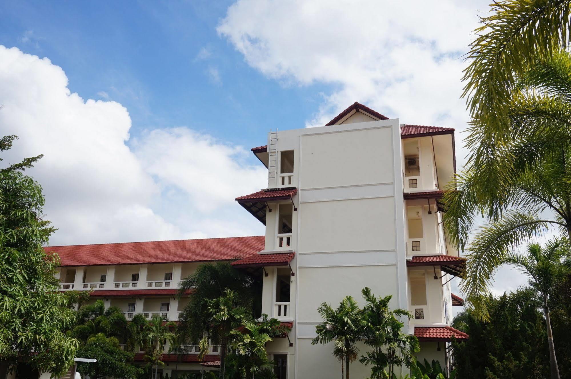 Hotel A.P.Garden Kalasin Esterno foto